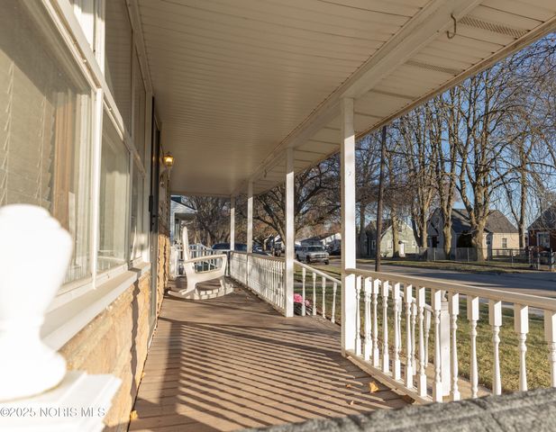 256 Midvale Avenue, Toledo, OH 43605