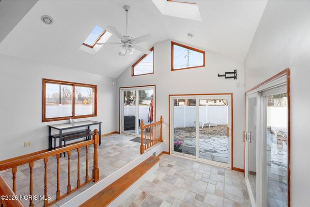 256 Midvale Avenue, Toledo, OH 43605