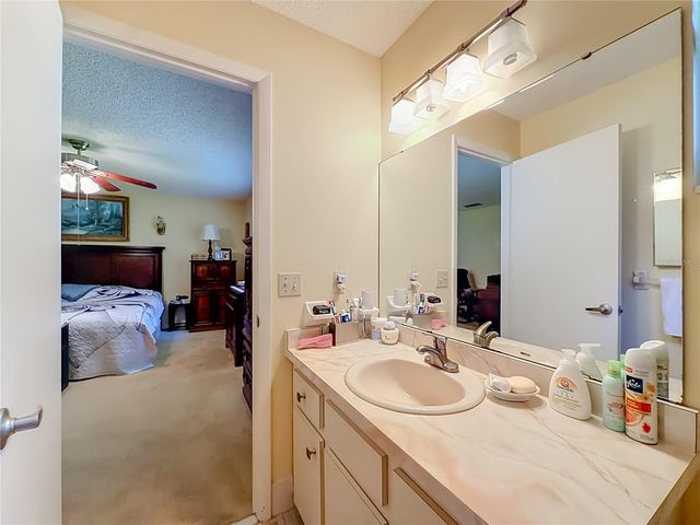 8665 SW 94TH STREET B, Ocala, FL 34481
