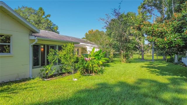 8665 SW 94TH STREET B, Ocala, FL 34481