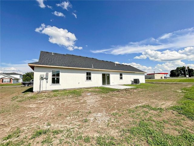 710 Ivy Lane, Sedalia, MO 65301