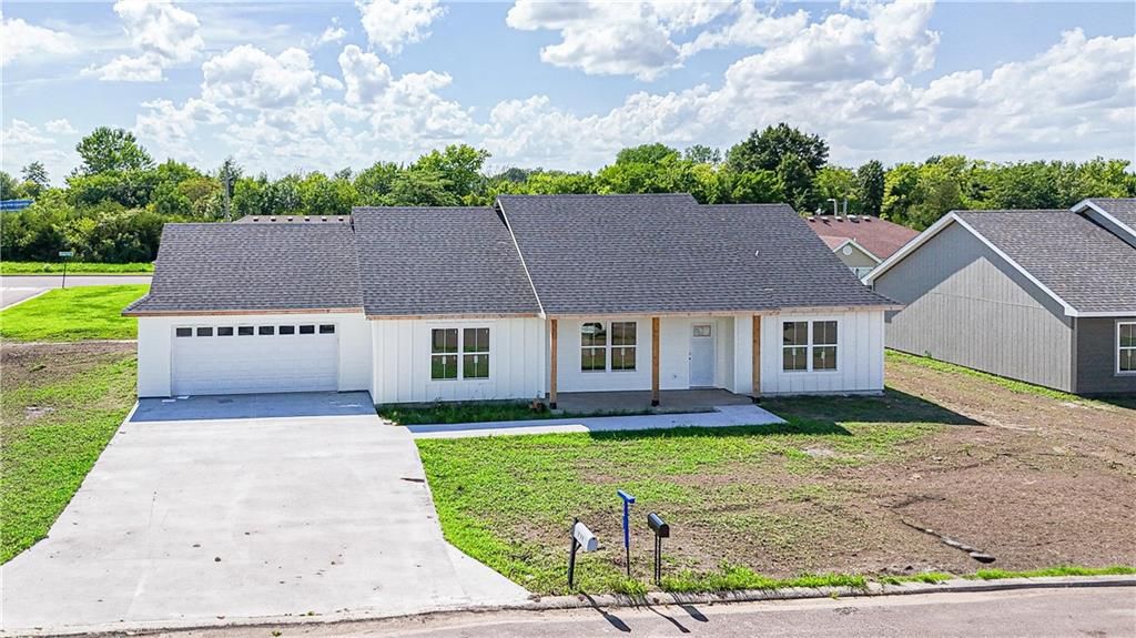 710 Ivy Lane, Sedalia, MO 65301