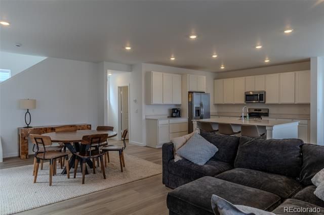 8858 Waterleaf Lane, Littleton, CO 80125
