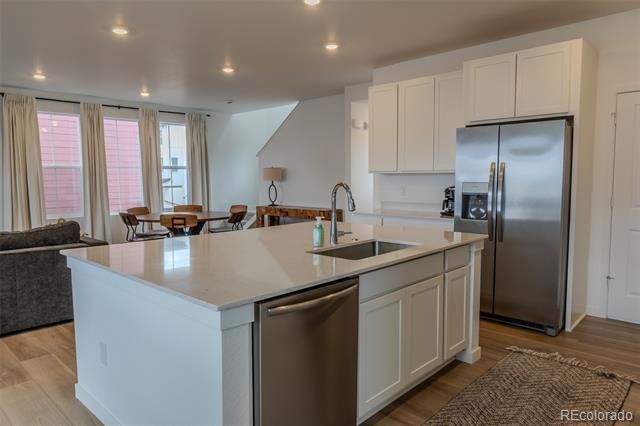 8858 Waterleaf Lane, Littleton, CO 80125