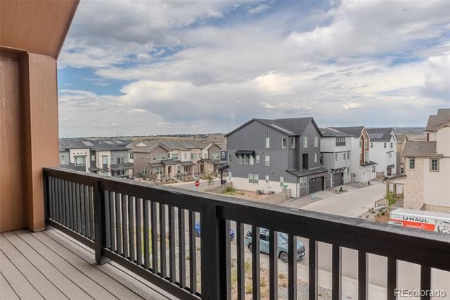 8858 Waterleaf Lane, Littleton, CO 80125