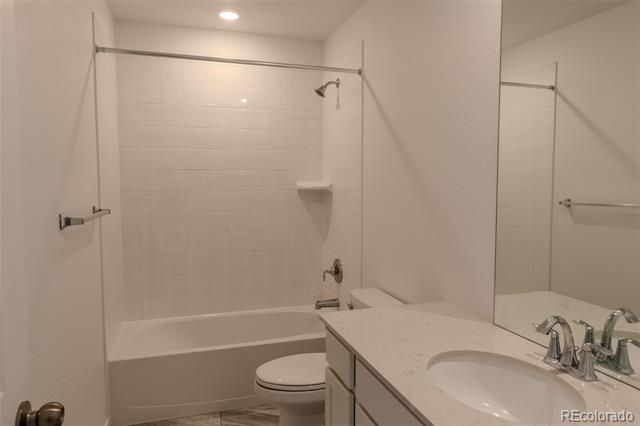 8858 Waterleaf Lane, Littleton, CO 80125