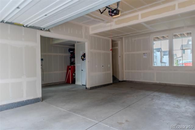 8858 Waterleaf Lane, Littleton, CO 80125