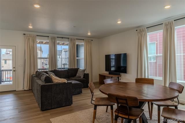 8858 Waterleaf Lane, Littleton, CO 80125