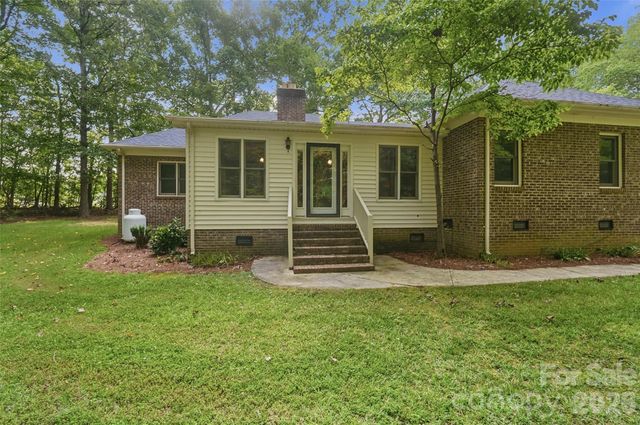 17047 Pond Road, Locust, NC 28097