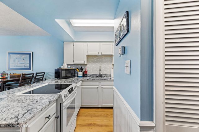 1311 Lake Park Boulevard S 2b, Carolina Beach, NC 28428