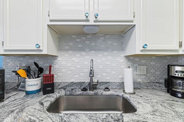 1311 Lake Park Boulevard S 2b, Carolina Beach, NC 28428