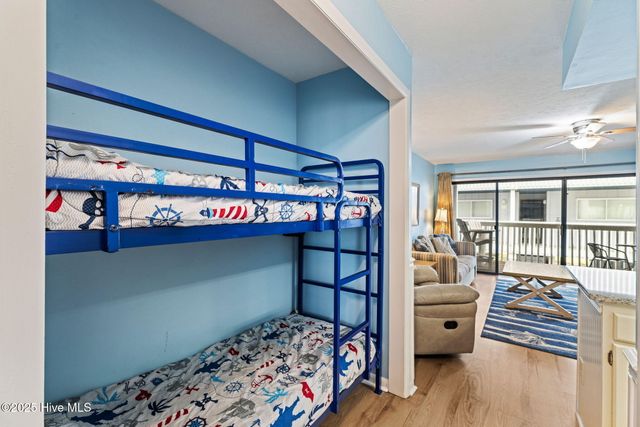 1311 Lake Park Boulevard S 2b, Carolina Beach, NC 28428