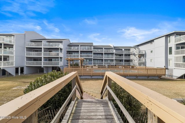 1311 Lake Park Boulevard S 2b, Carolina Beach, NC 28428