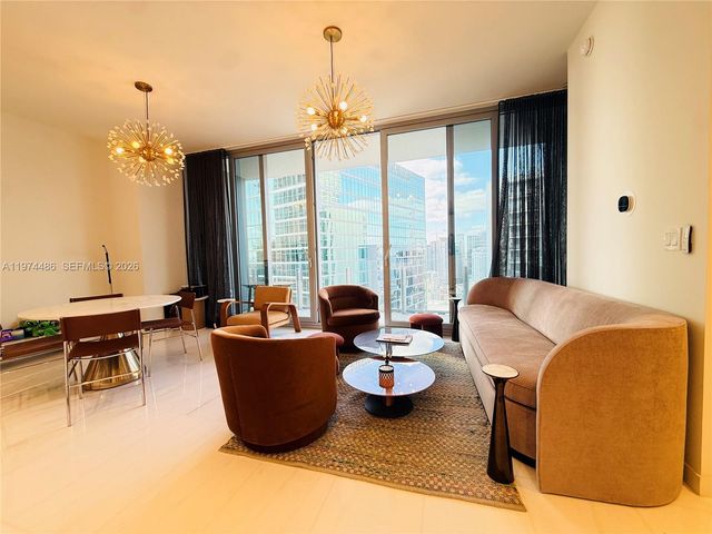 300 Biscayne Blvd Way 3908, Miami, FL 33131