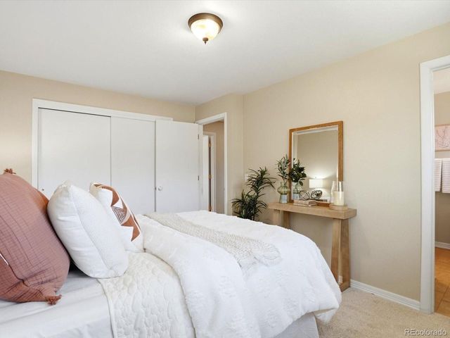 8693 E Saratoga Pl, Denver, CO 80237