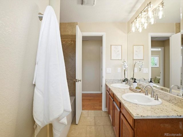 8693 E Saratoga Pl, Denver, CO 80237