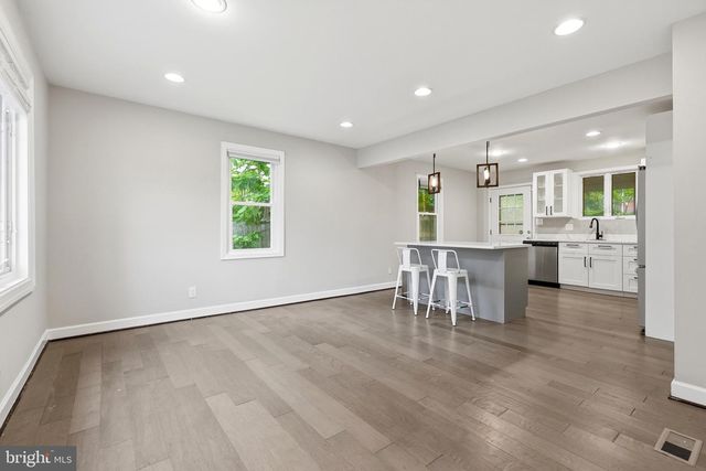 10 BIRCH AVE, Glen Burnie, MD 21061