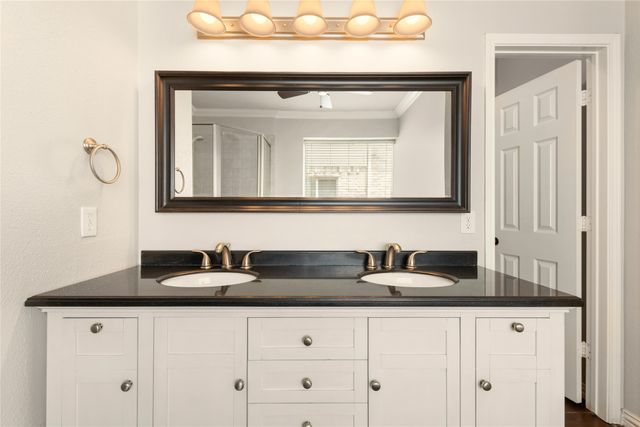 3805 Red Oak Trail, The Colony, TX 75056