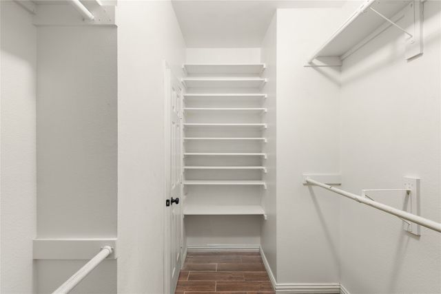 3805 Red Oak Trail, The Colony, TX 75056