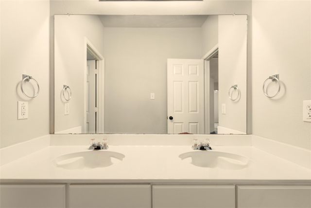 3805 Red Oak Trail, The Colony, TX 75056