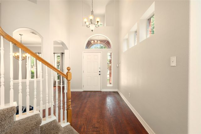 3805 Red Oak Trail, The Colony, TX 75056