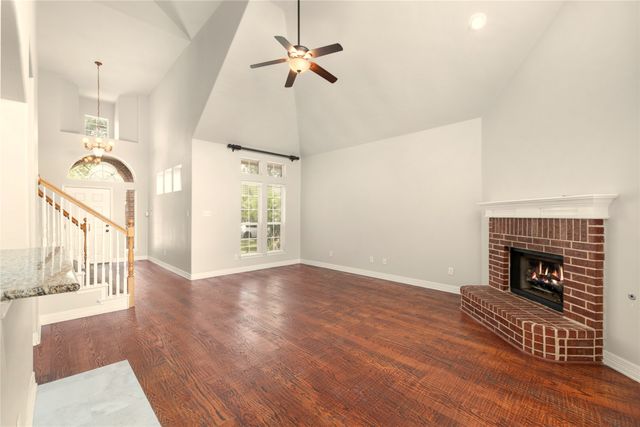 3805 Red Oak Trail, The Colony, TX 75056