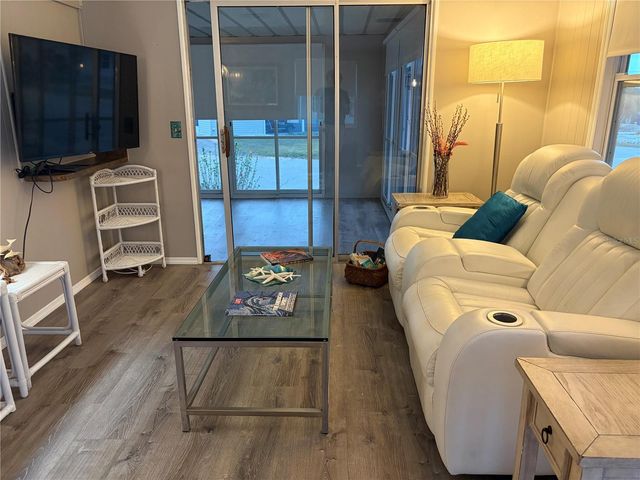 5214 BEECHMONT AVENUE, Sarasota, FL 34234