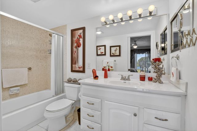 4110 Oakridge V, Deerfield Beach, FL 33442