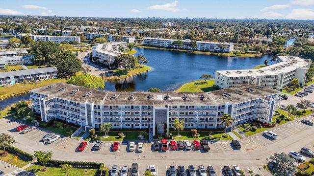 4110 Oakridge V, Deerfield Beach, FL 33442