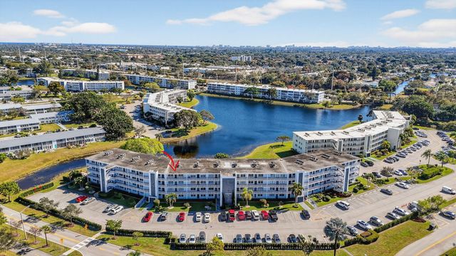 4110 Oakridge V, Deerfield Beach, FL 33442