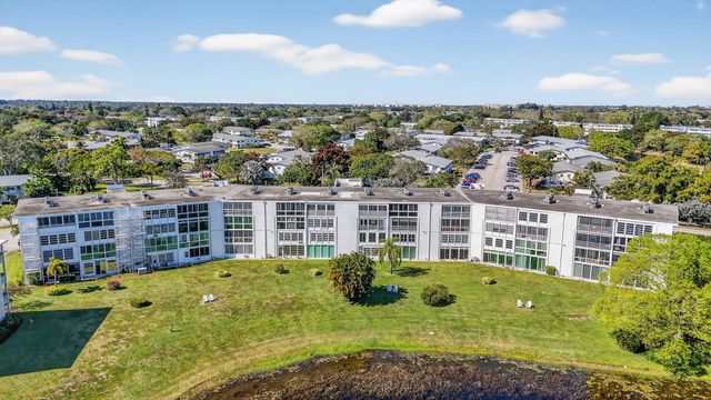 4110 Oakridge V, Deerfield Beach, FL 33442