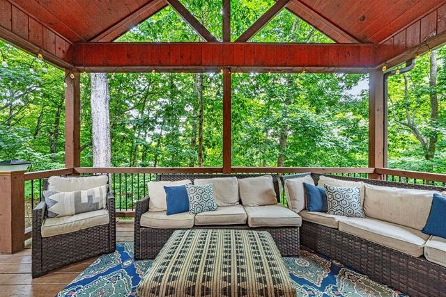 605 Toccoa Preserve Lane, Blue Ridge, GA 30513