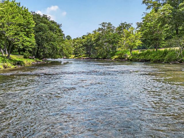 605 Toccoa Preserve Lane, Blue Ridge, GA 30513