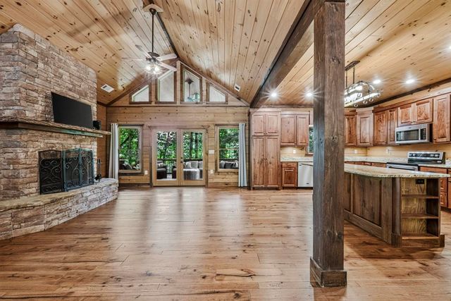 605 Toccoa Preserve Lane, Blue Ridge, GA 30513