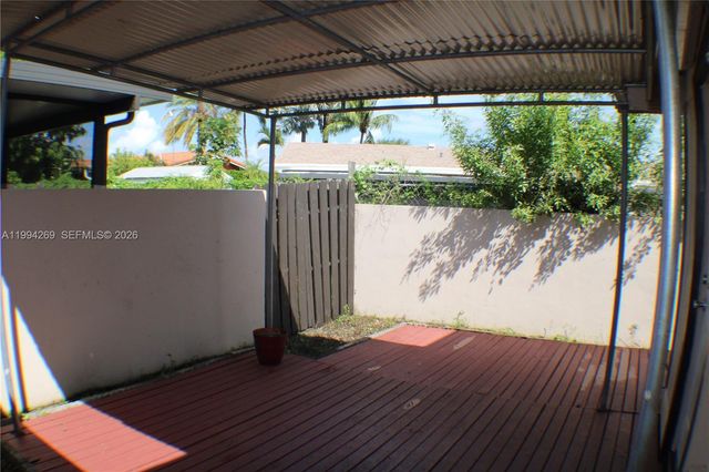12003 SW 110th St Circle N, Miami, FL 33186