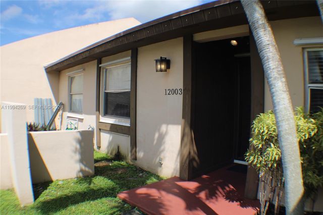 12003 SW 110th St Circle N, Miami, FL 33186