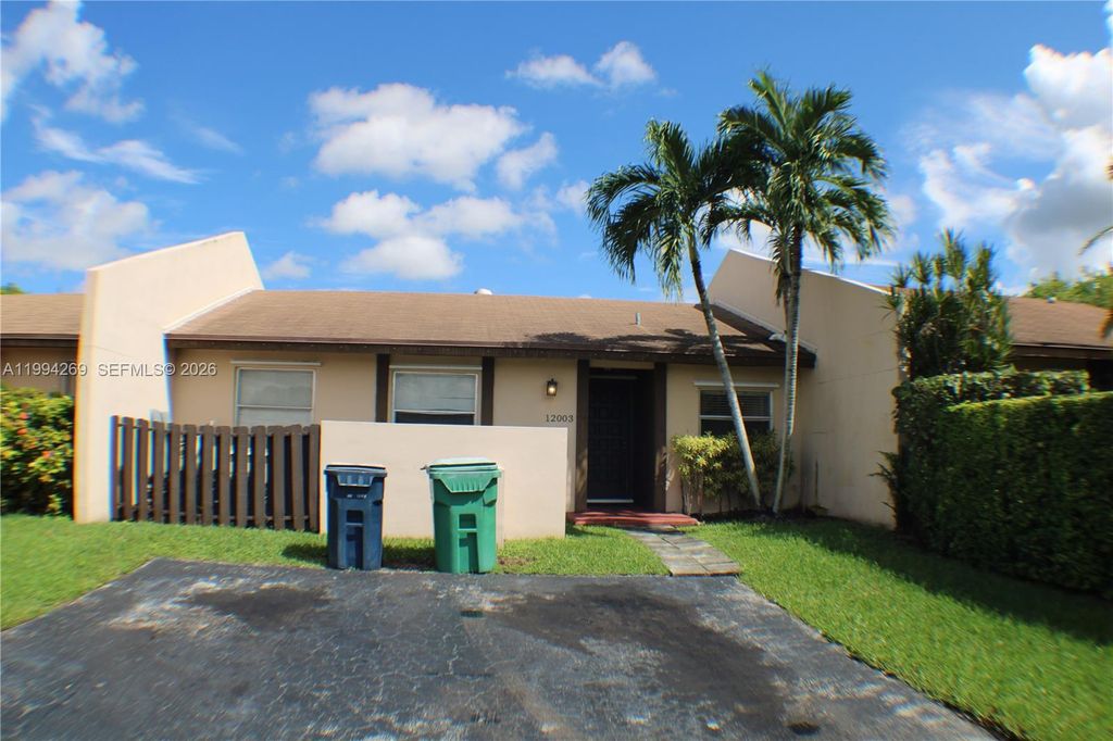 12003 SW 110th St Circle N, Miami, FL 33186