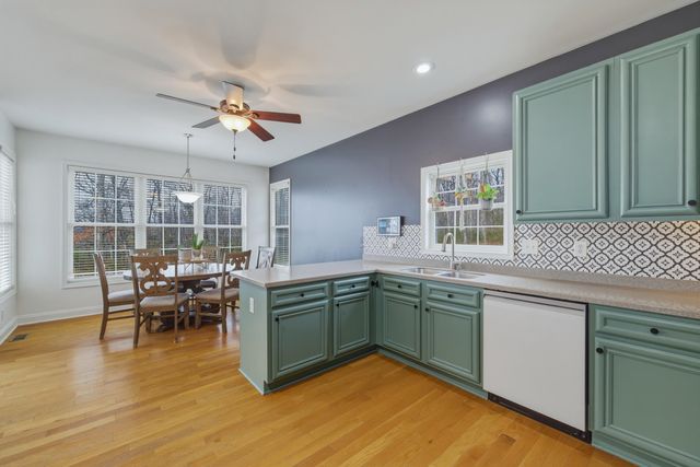 257 HUNTER RD, Maurertown, VA 22644