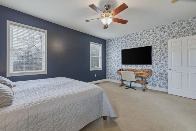 257 HUNTER RD, Maurertown, VA 22644