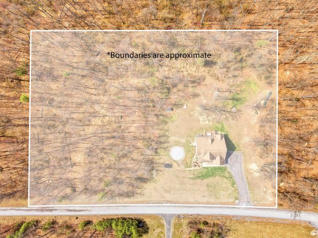 257 HUNTER RD, Maurertown, VA 22644