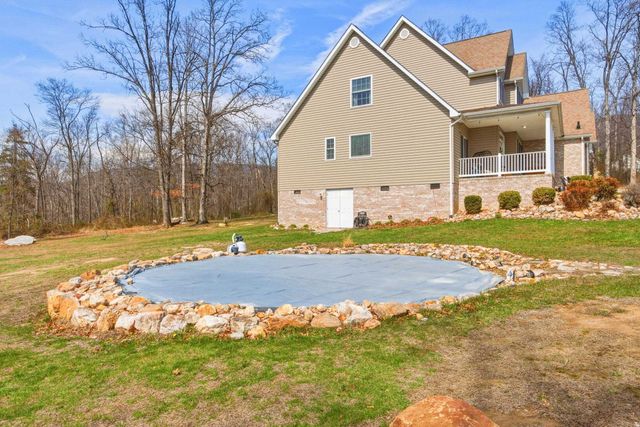 257 HUNTER RD, Maurertown, VA 22644