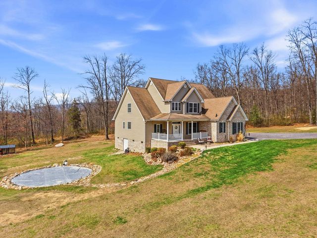 257 HUNTER RD, Maurertown, VA 22644