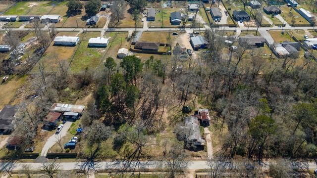 170 County Road 328 N, Cleveland, TX 77327