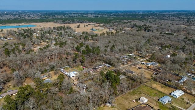 170 County Road 328 N, Cleveland, TX 77327