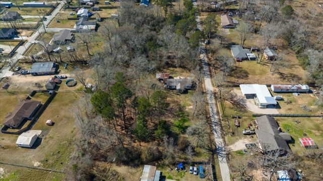 170 County Road 328 N, Cleveland, TX 77327