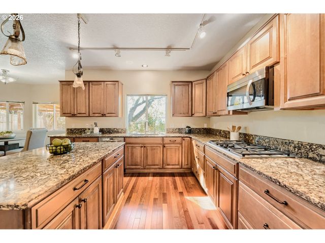 5235 Nw 168TH Pl, Portland, OR 97229