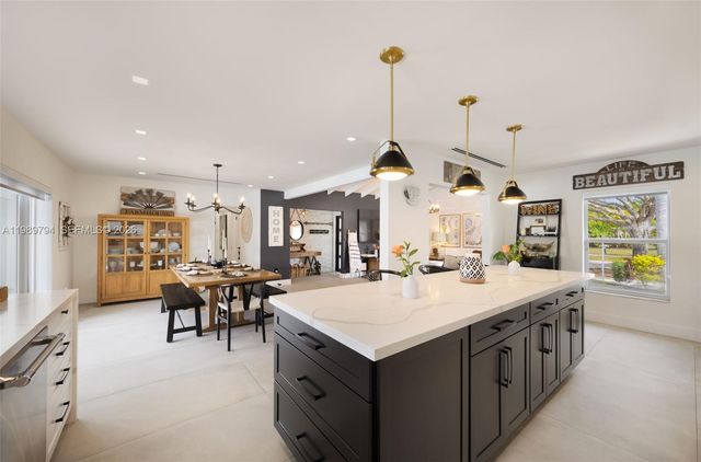 17520 SW 89th Ave, Palmetto Bay, FL 33157