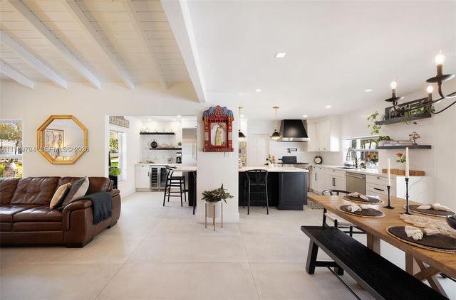 17520 SW 89th Ave, Palmetto Bay, FL 33157