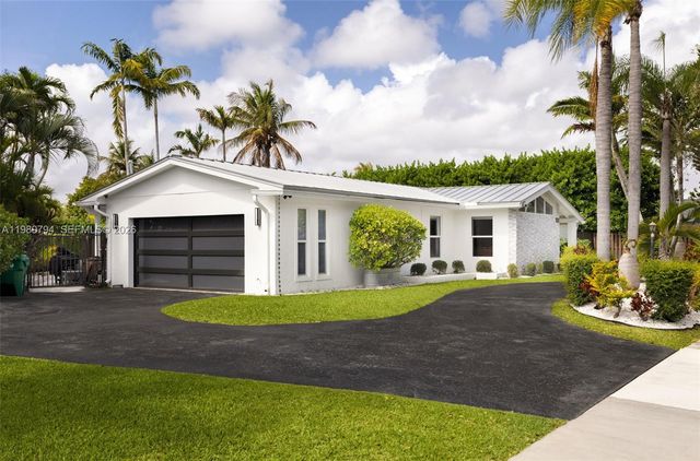 17520 SW 89th Ave, Palmetto Bay, FL 33157