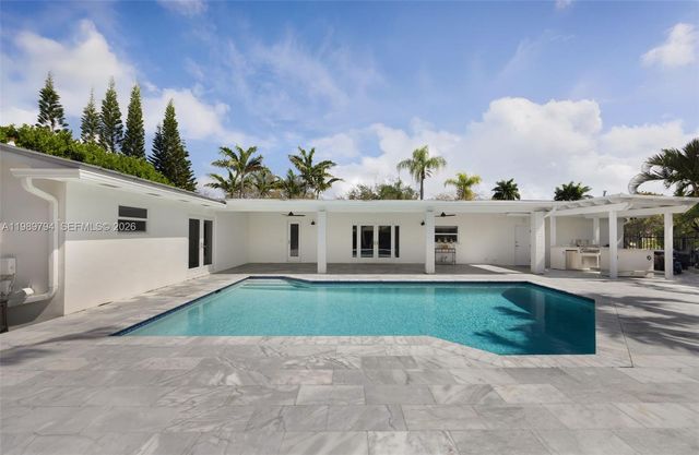 17520 SW 89th Ave, Palmetto Bay, FL 33157